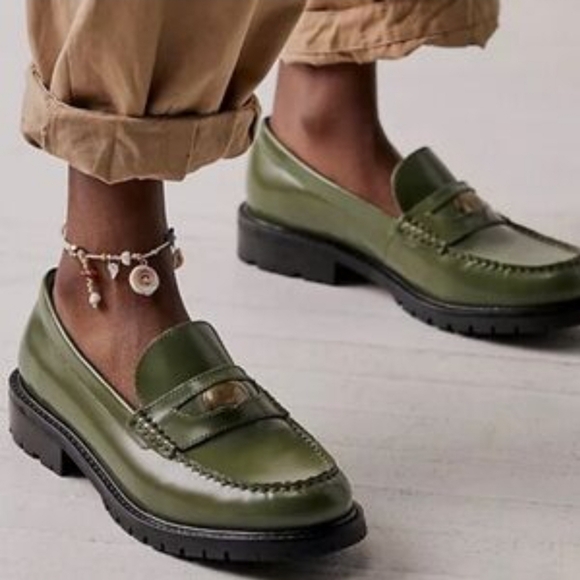 Free People Liv Loafer Serpent Green Sz 37 US  6.5/7 NEW IN BOX - Picture 2 of 10